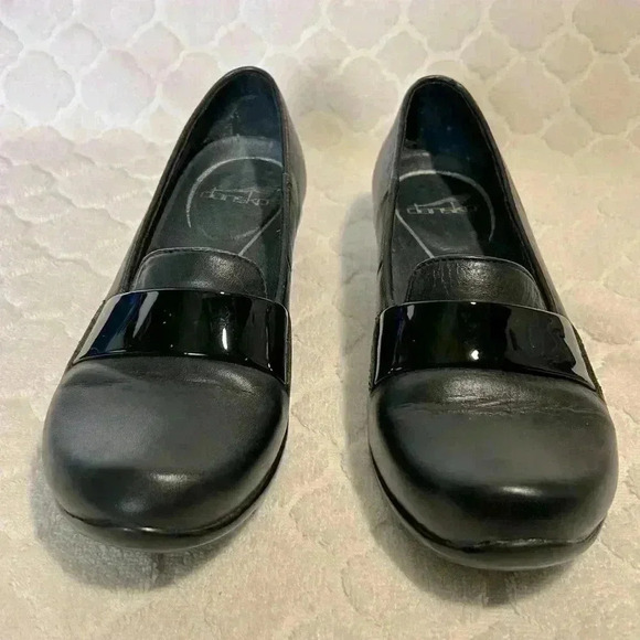 Dansko Black Leather with shiny patent detail Slip On Shoes size 36. - Picture 2 of 7